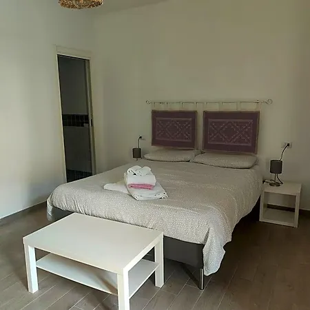 Anninnia Nocleg ze śniadaniem 3*